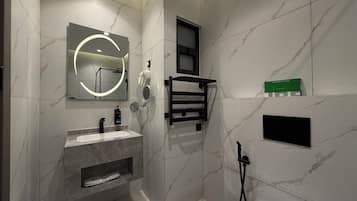 Studio, 1 Schlafzimmer, barrierefrei, Raucher | Badezimmer