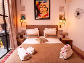 Standard-Doppelzimmer, Terrasse, Blick auf den Innenhof