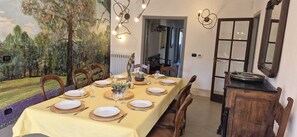Dining - Genuine hospitality in a signature apartment nestled in tranquility (Sacrofano)