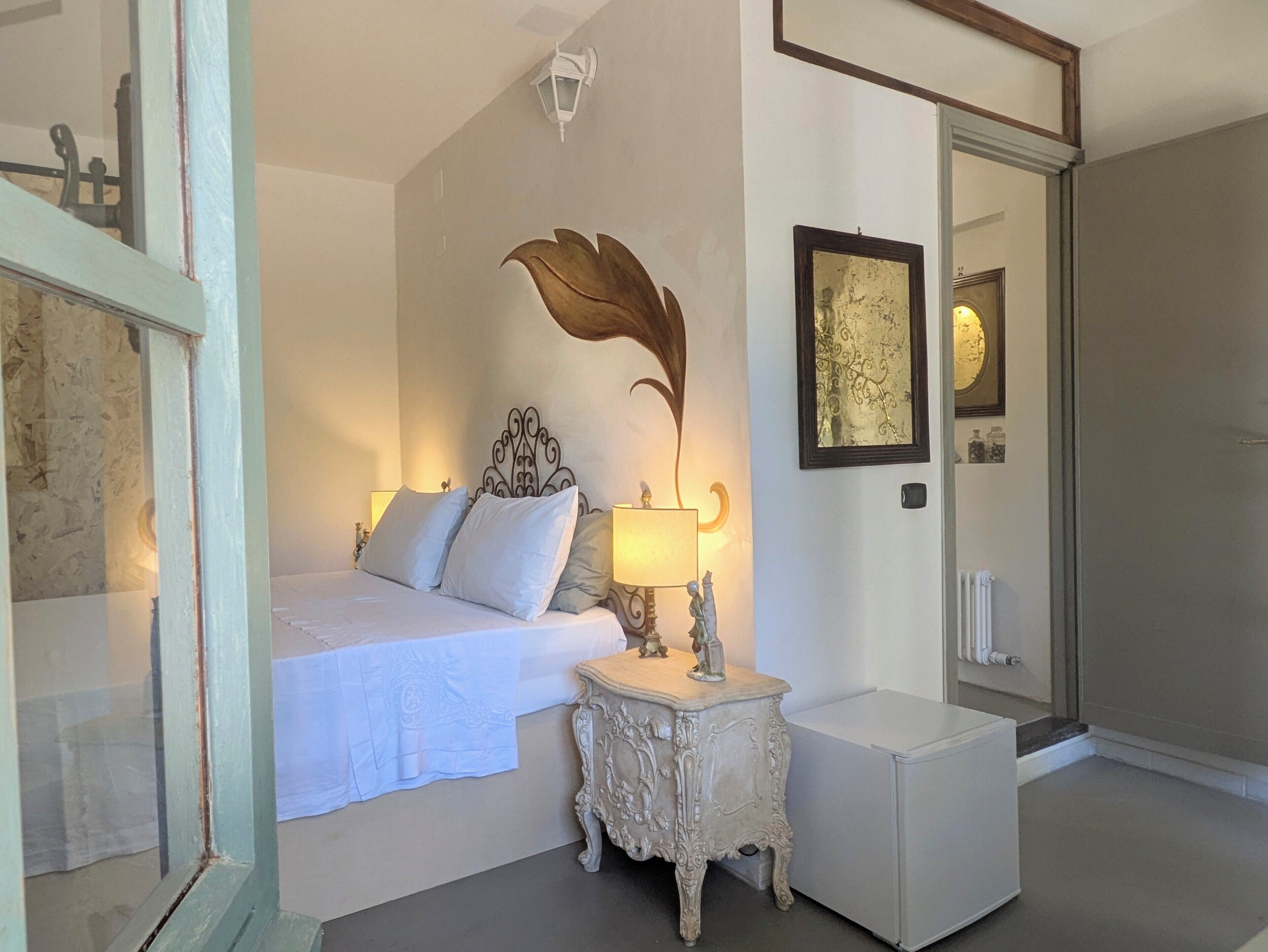 4 bedrooms, desk, free WiFi, bed sheets