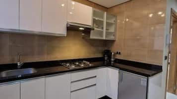 Deluxe-Apartment, 1 Schlafzimmer, Küche | Eigene Küche