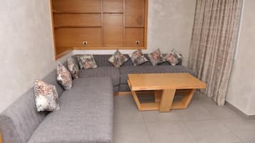 Deluxe-Apartment, 1 Schlafzimmer, Küche | Wohnbereich