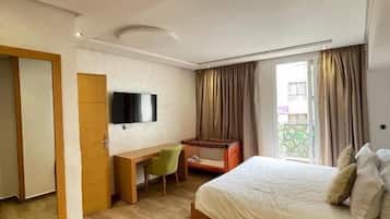 Deluxe Apartment, Balcony, City View