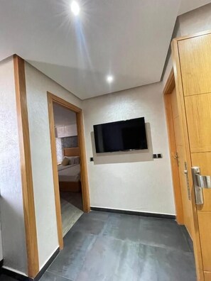 Departamento Deluxe, balcón, vista a la ciudad | Interior