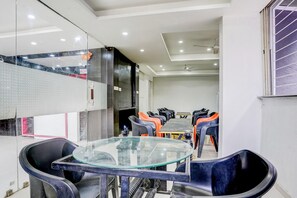 House | Dining