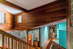 Interior - Spacious & Magical 6-Bedroom Woodstock Getaway on Large Private Property (Woodstock)