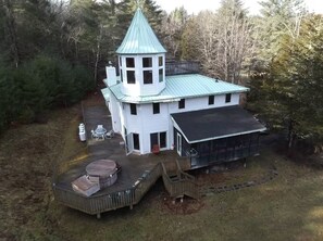 Exterior - Spacious & Magical 6-Bedroom Woodstock Getaway on Large Private Property (Woodstock)