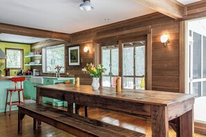 Dining - Spacious & Magical 6-Bedroom Woodstock Getaway on Large Private Property (Woodstock)