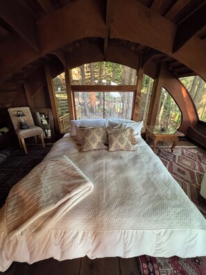 Room - Beautiful sunrise cottage in Mill Valley perfect for a relaxing getaway! (Mill Valley)