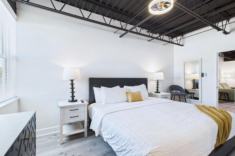 Chic Loft Retreat Near Port Canaveral -unit 202