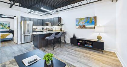 Loft Getaway Near Port Beach -unit 203