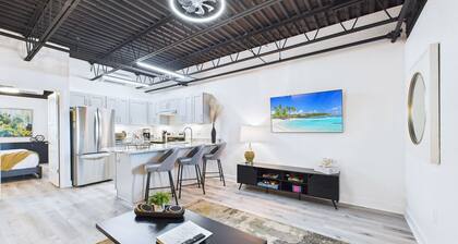 Sleek Coastal Loft Close to Port Beach -unit 205