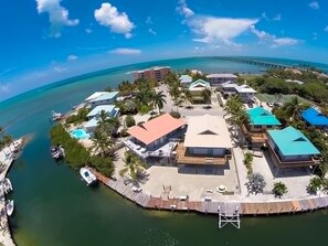 House | 2 bedrooms - Waterfront Retreat 35 Dock Hot Tub Pool (Marathon)