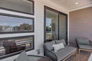 Terrace/patio - Walk to Beach & Trails | Modern, Cozy Retreat (Carolina Beach)