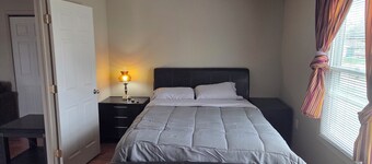Cozy 1-bedroom apartment in pleasant Camanche with AC. On the Mississippi River