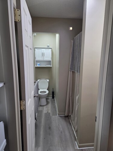 Cozy 1-bedroom apartment in pleasant Camanche with AC. On the Mississippi River