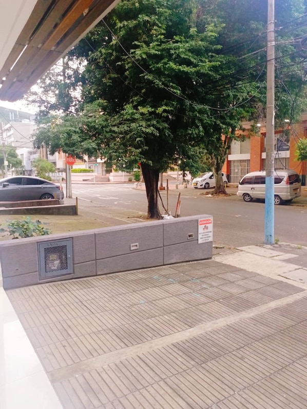 Room, 1 Bedroom | Property grounds