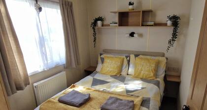 Woodland View Dog Friendly Spacious Lodge