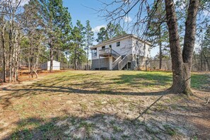 Exterior - PRIVATE 15 Acre Equestrian Estate-HORSE ROOM AND BOARD INCLUDED (Windsor)