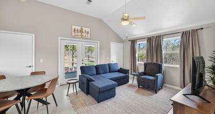 PRIVATE 15 Acre Equestrian Estate-HORSE ROOM AND BOARD INCLUDED