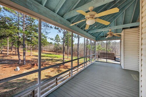 Private 15 Acre Equestrian Estate-HORSE ROOM AND BOARD INCLUDED
