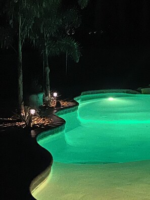 Piscine extérieure, piscine chauffée