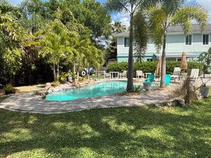 Piscine extérieure, piscine chauffée