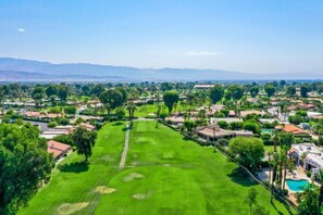 Golf - Modern Fairway Retreat with Pool access in Bermuda Dunes Country Club. (Bermuda Dunes)