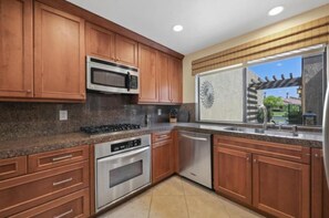 Microwave, oven, stovetop, dishwasher - Modern Fairway Retreat with Pool access in Bermuda Dunes Country Club. (Bermuda Dunes)