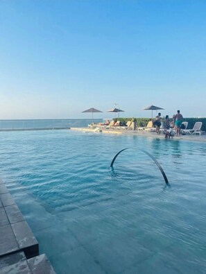 Outdoor pool - Apartamento Cartagena 3 alcobas Morros City (Cartagena de Indias)