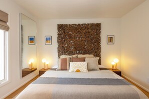 Room - Mid-Century Modern Derby Retreat in the Louisville Highlands on the Park. (Louisville)