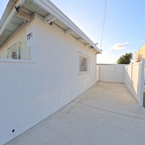 Property grounds - Studio Apartment in Seroe Blanco, Unit #77C (Oranjestad)