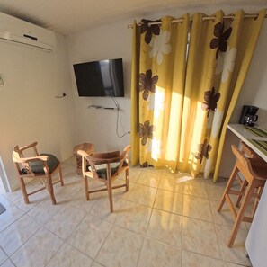 Interior - Studio Apartment in Seroe Blanco, Unit #77C (Oranjestad)
