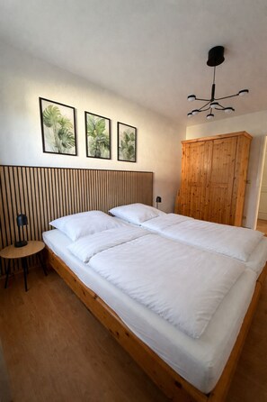 2 bedrooms, free WiFi, bed sheets