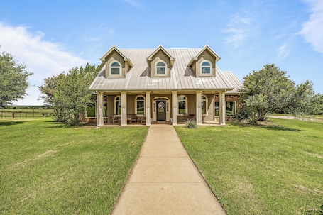 Exterior. Crooked F Ranch - Sleeps 6, Horse Friendly, Located 2.6 Miles from 377 Arena