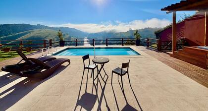 Mirantes Paraibuna-Casa Vermelha (Swimming pool | Jacuzzi | River view | Sleeps 8)