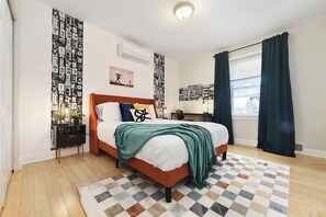 4 Schlafzimmer, Schreibtisch, Bügeleisen/Bügelbrett, Reisekinderbett