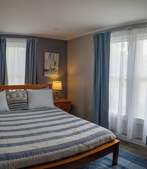 Room - Modern NewlyFurnished Acadia Apt (Ellsworth)