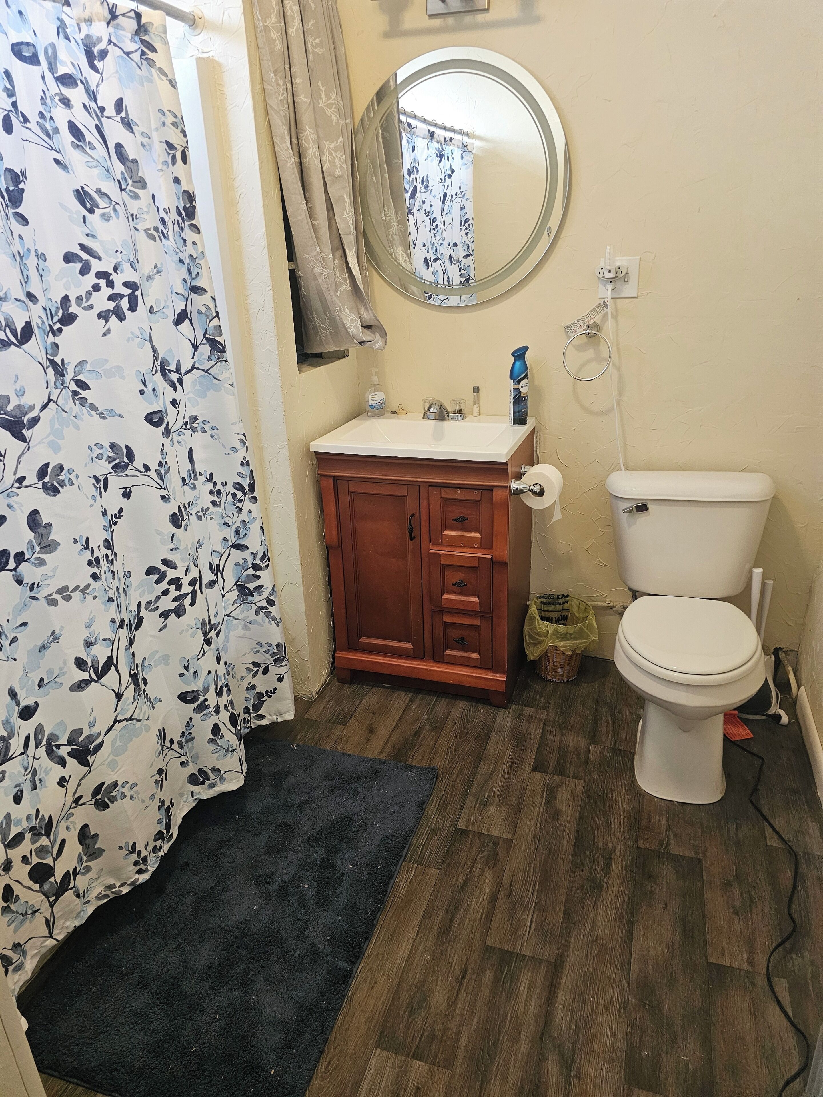 Towels, soap, toilet paper