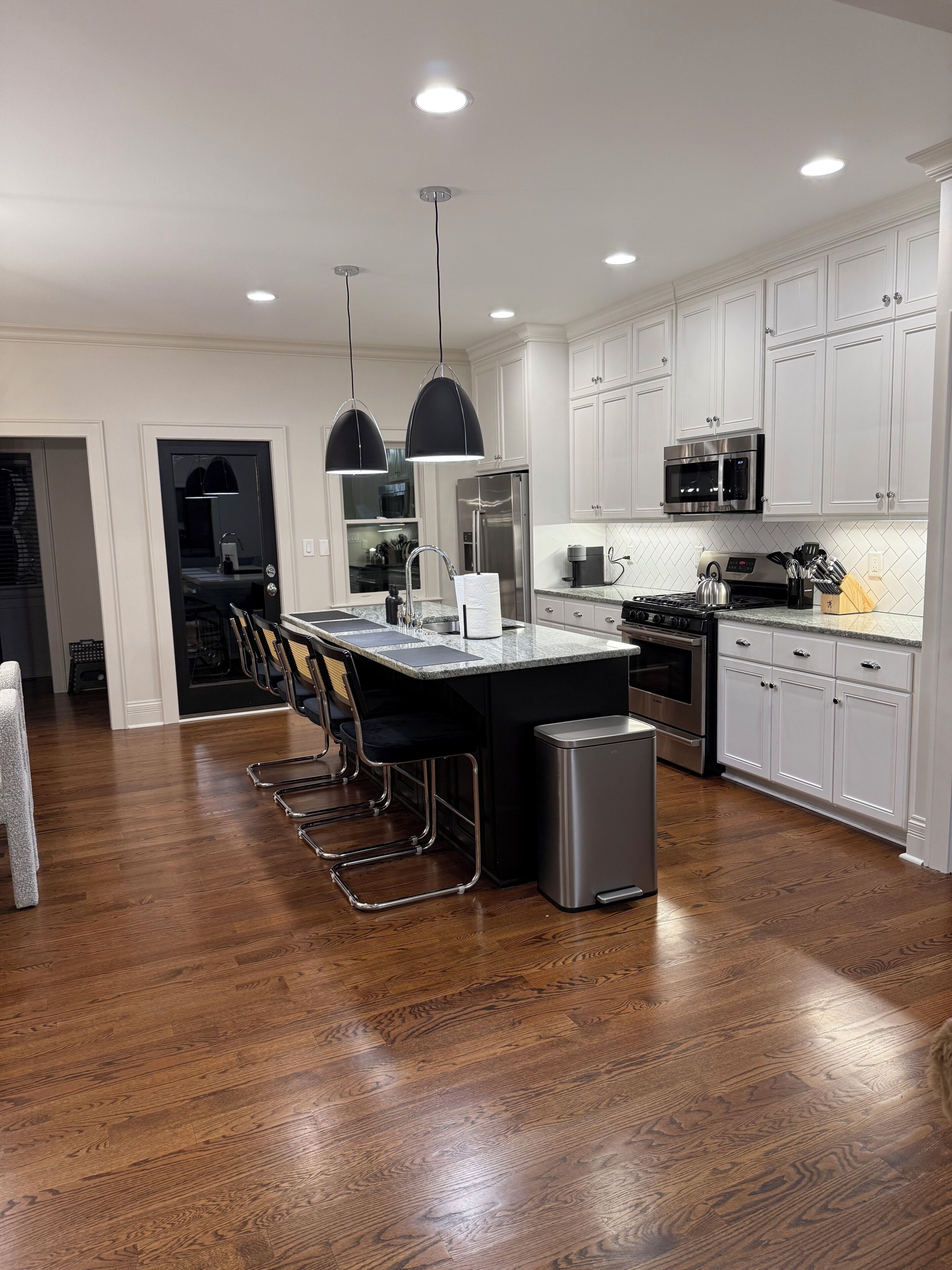 Microwave, oven, stovetop, dishwasher