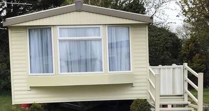 14 South Happy Days - Sleeps 6 Pet Free Caravan