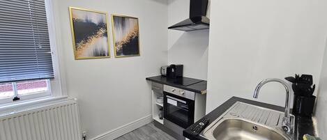 Deluxe Studio Suite | Private kitchen