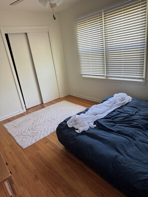 3 bedrooms, desk, free WiFi - Comfortable 3BR Home Near World Cup Action – Pet Friendly w/ Fenced Yard! (Mission)