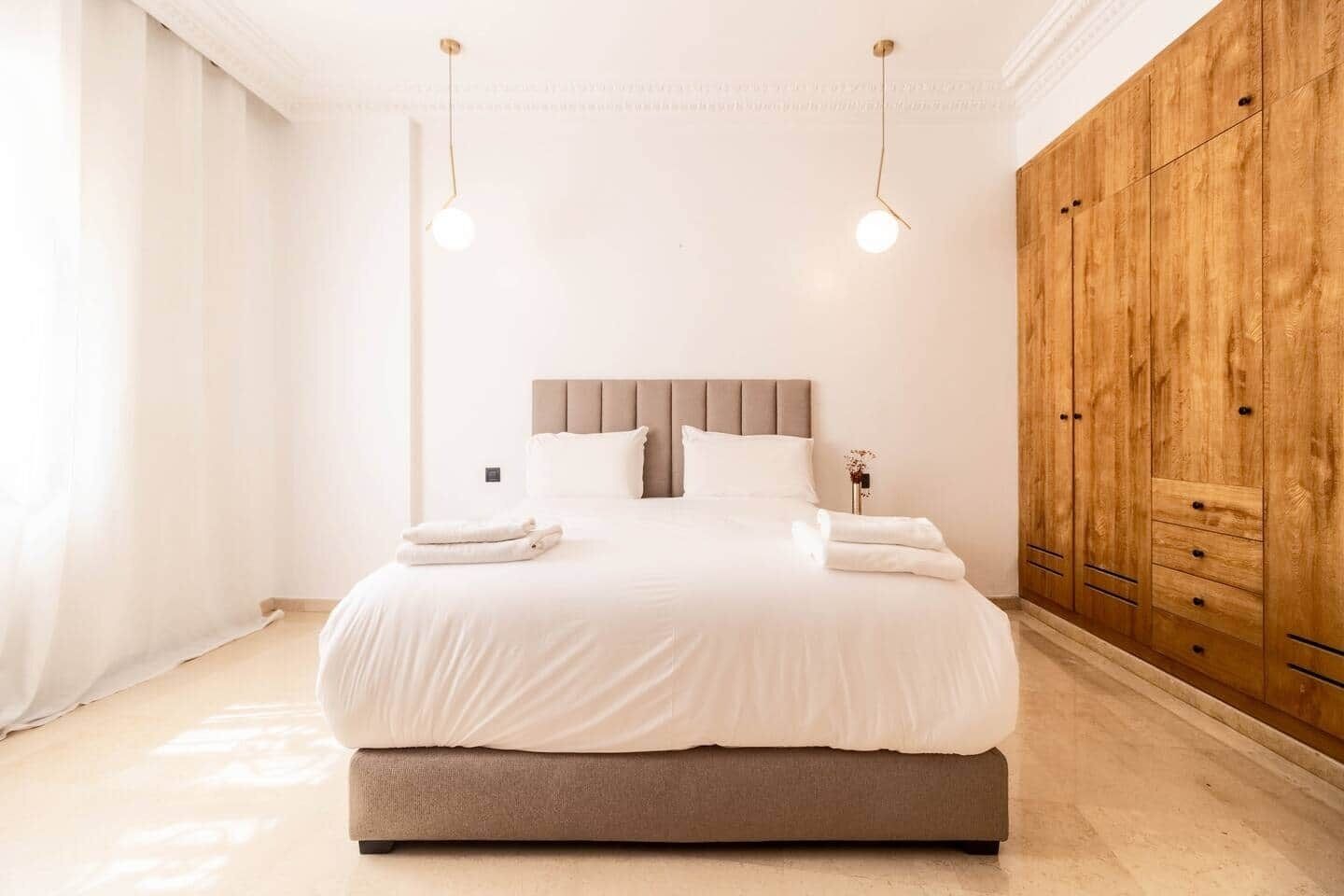 2 chambres, fer et planche à repasser, Wi-Fi gratuit, draps fournis