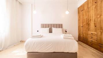 2 chambres, fer et planche Ă repasser, Wi-Fi gratuit, draps fournis