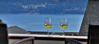 Beautiful 4-bedroom family-friendly house perfect for relaxing island getaways