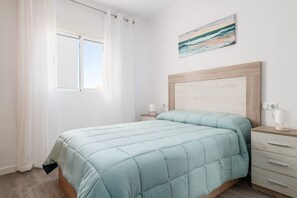 Iron/ironing board, travel cot, free WiFi, bed sheets - Apartamento San Francisco (Conil de la Frontera)