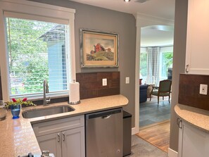 Interior - Mountain House in Town (Falls Church)