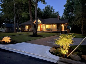 Exterior - Mountain House in Town (Falls Church)