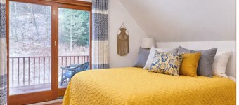 Private Cabin Near Cooperstown All Star Village - 14 Acres, Views & Guest House